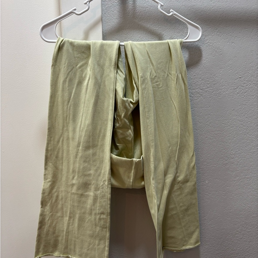 SKIMS Light Yellow Flare Pants - Picture 3 of 3